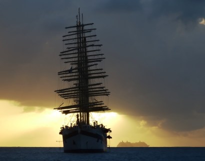 DSC00172 Contradiction